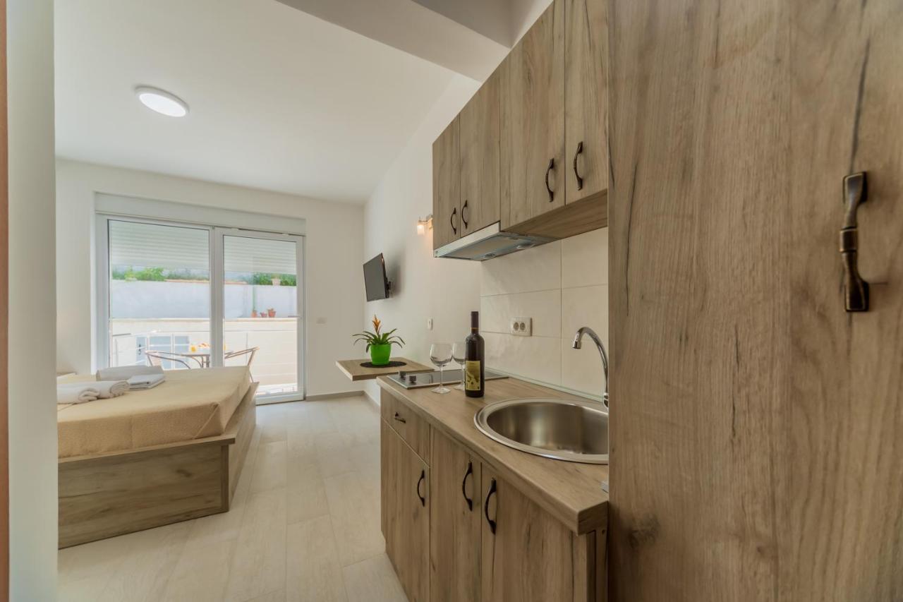 Grejm Lux Family Apartments Petrovac Kültér fotó