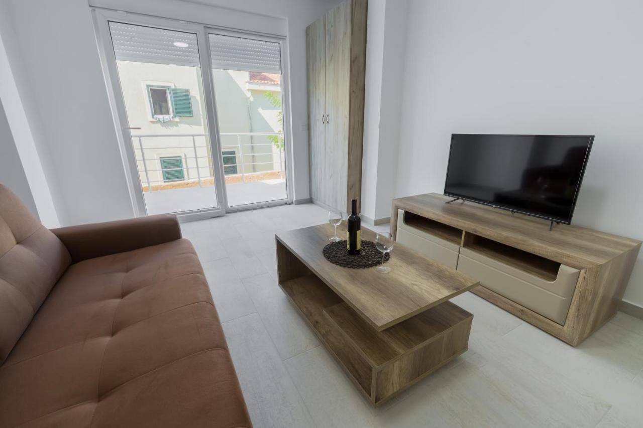Grejm Lux Family Apartments Petrovac Kültér fotó