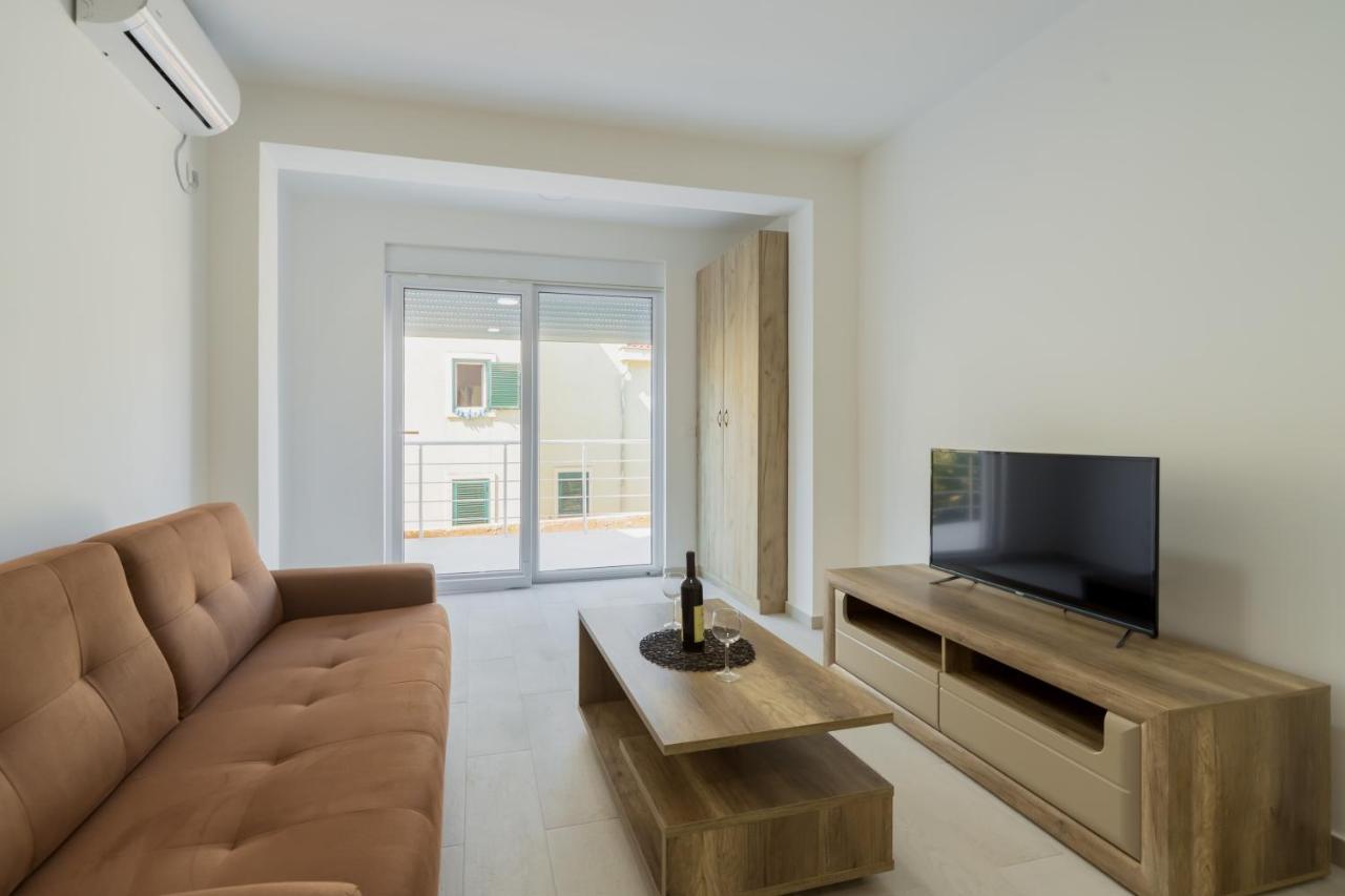 Grejm Lux Family Apartments Petrovac Kültér fotó