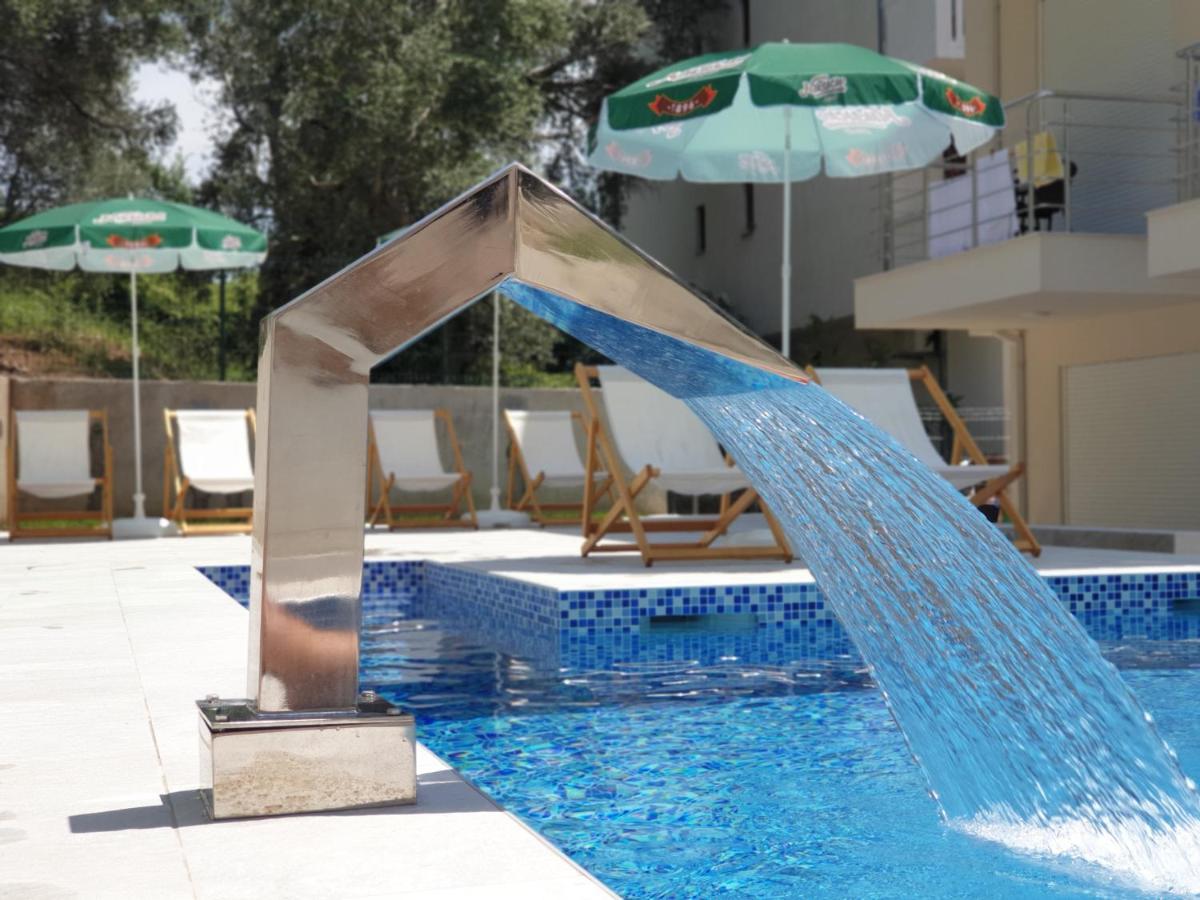 Grejm Lux Family Apartments Petrovac Kültér fotó